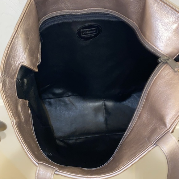 Cole Haan leather, basket weave,shoulder Bag. Made in Italy 🇮🇹 - Picture 7 of 9